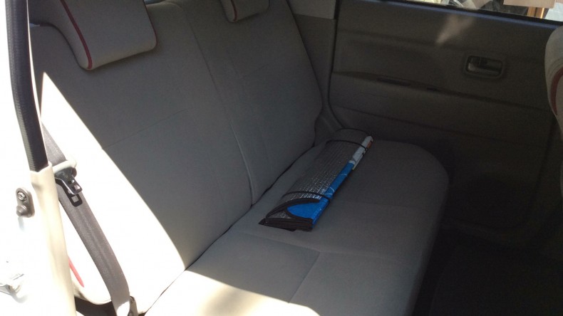 内装後方シート