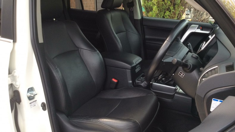 内装前方シート