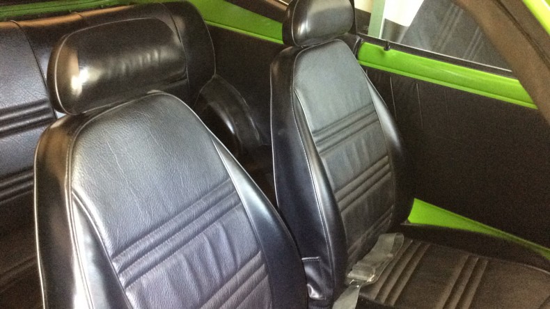 内装前方シート