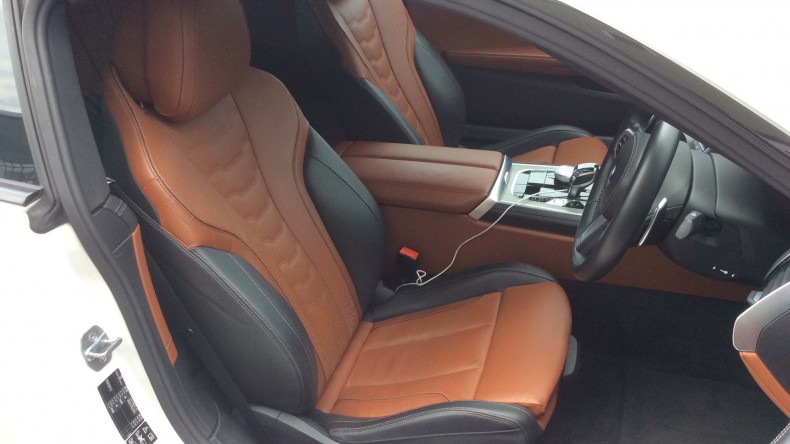 内装前方シート