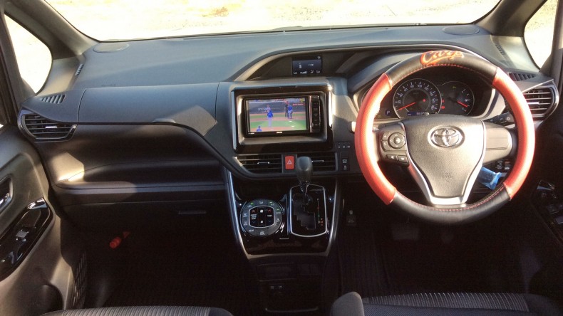 内装インパネ全体