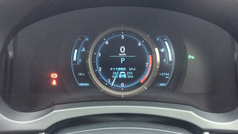 内装メーター