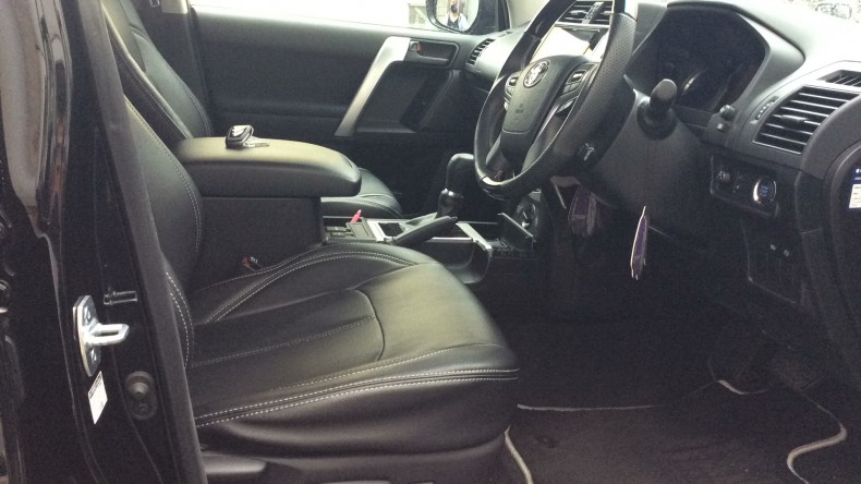 内装前方シート