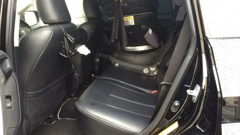 内装後方シート