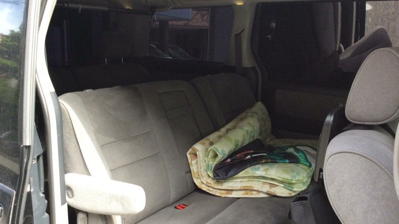 内装後方シート