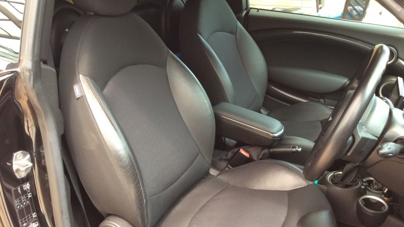 内装前方シート