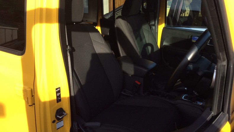 内装前方シート