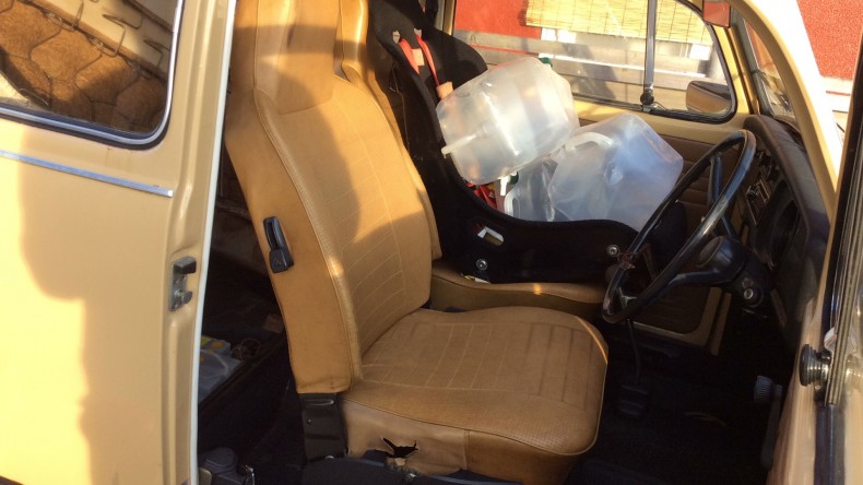 内装前方シート