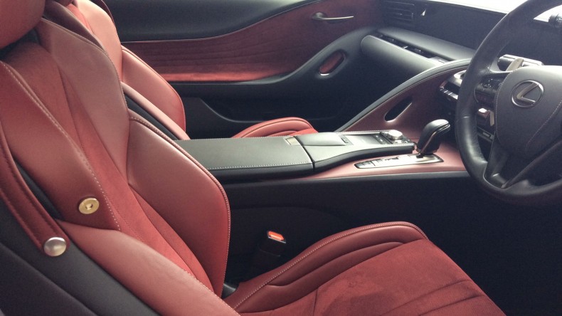 内装前方シート