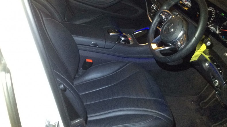 内装前方シート