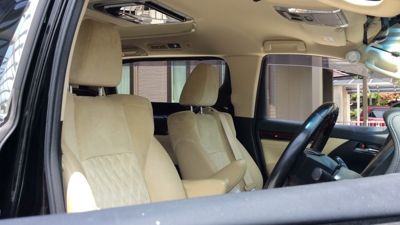 内装前方シート