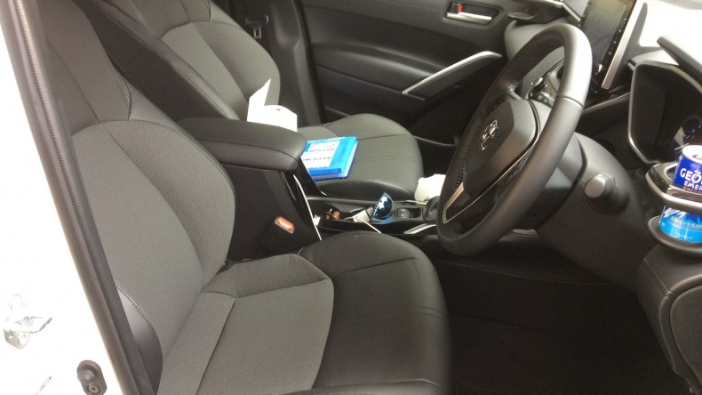 内装前方シート