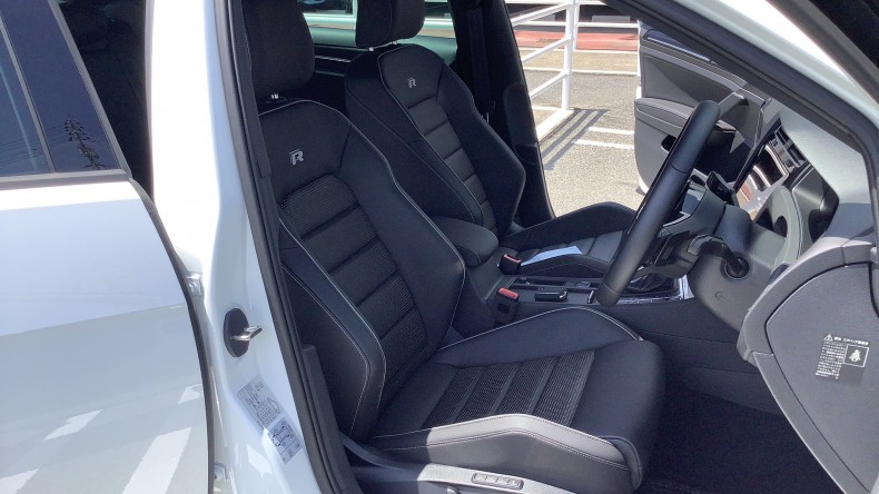 内装前方シート