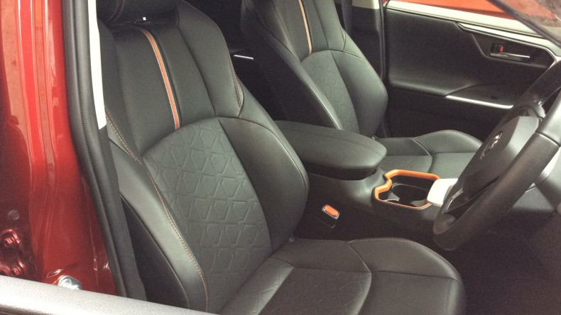 内装前方シート