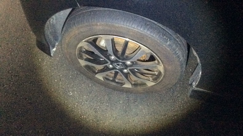 タイヤホイール前