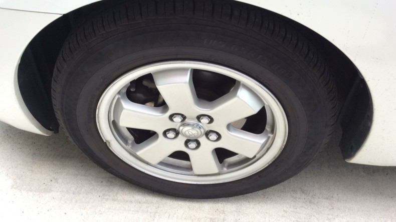 タイヤホイール前