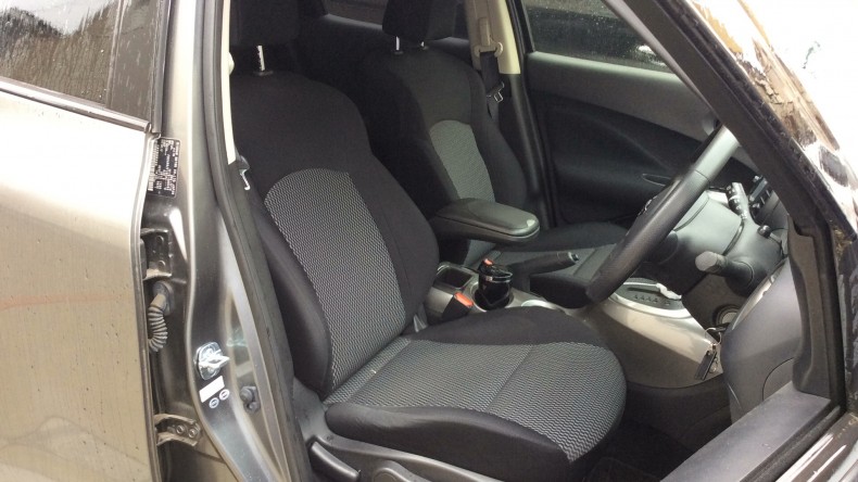 内装前方シート