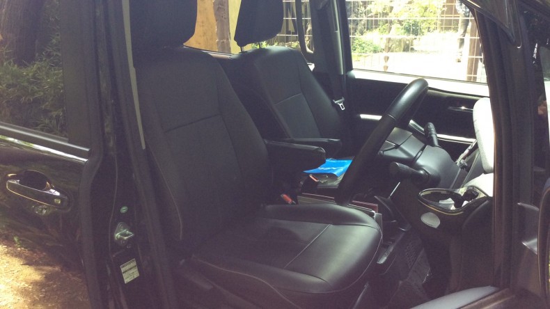 内装前方シート