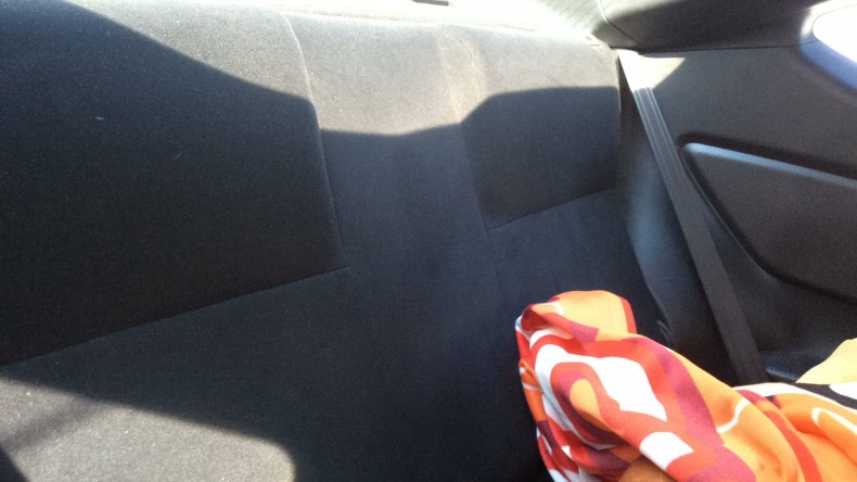 内装後方シート