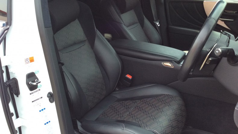 内装前方シート