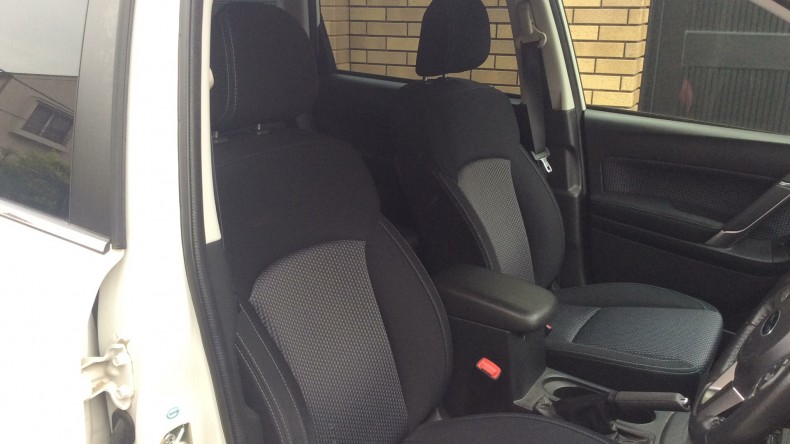 内装前方シート