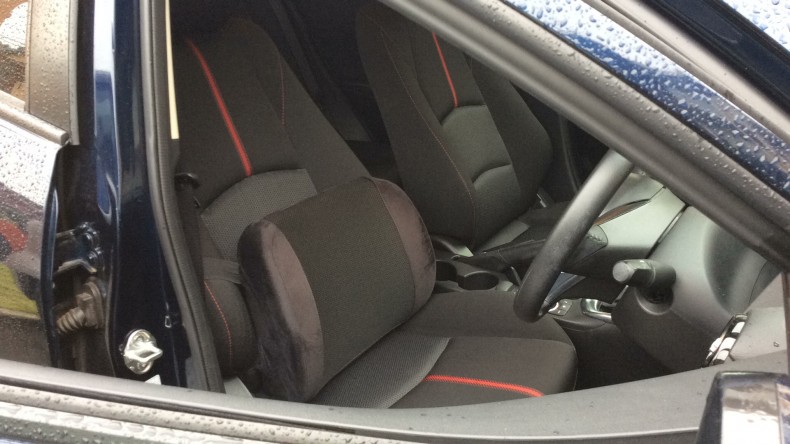 内装前方シート