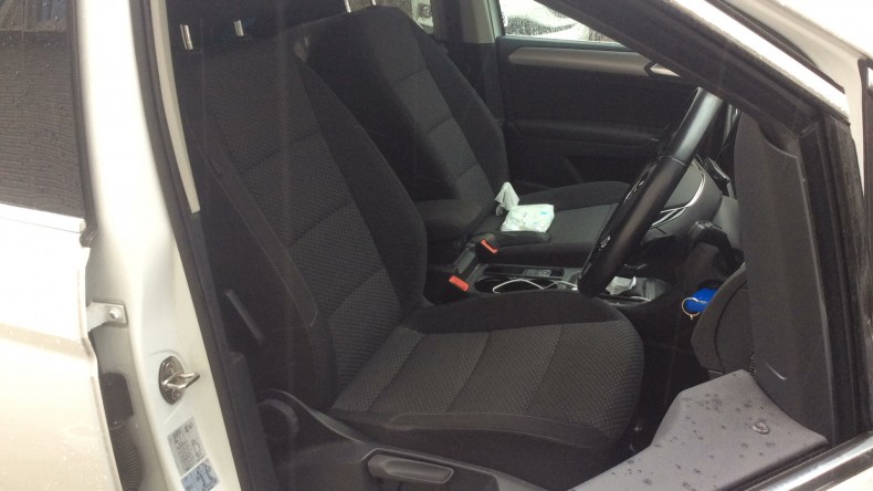 内装前方シート