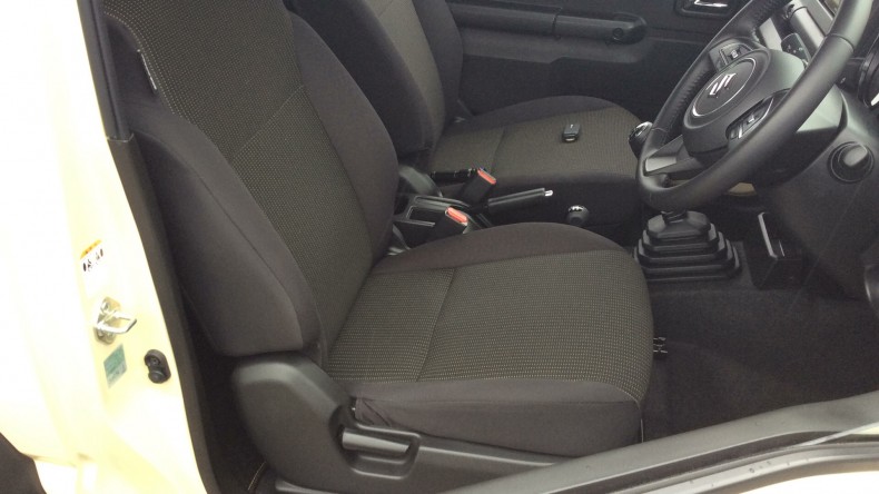 内装前方シート