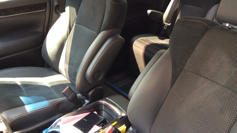 内装前方シート