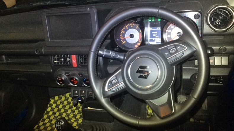 内装インパネ全体