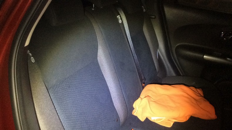 内装後方シート