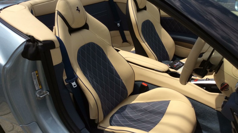 内装前方シート