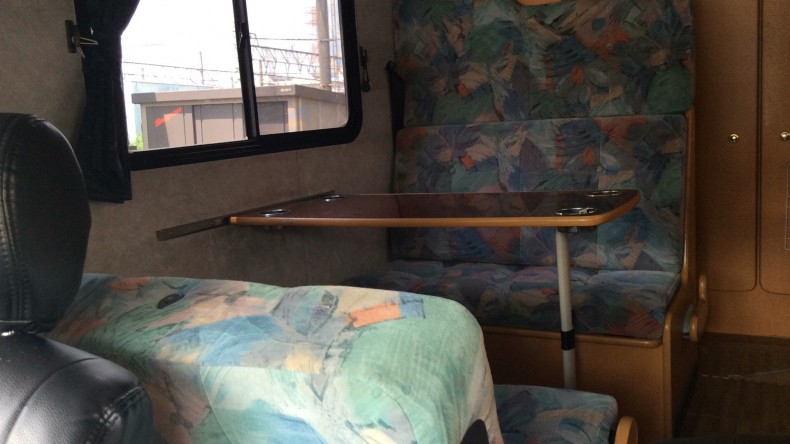 内装後方シート