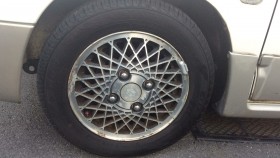 タイヤホイール前