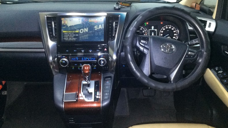 内装インパネ全体