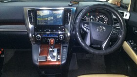 内装インパネ全体