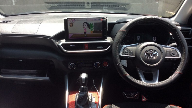 内装インパネ全体