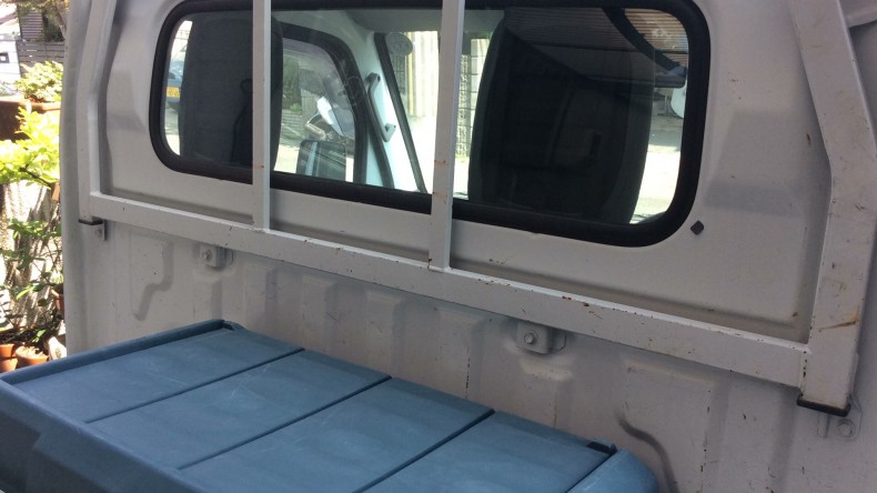 内装後方シート