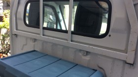 内装後方シート