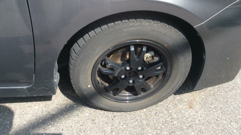 タイヤホイール前