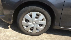 タイヤホイール前