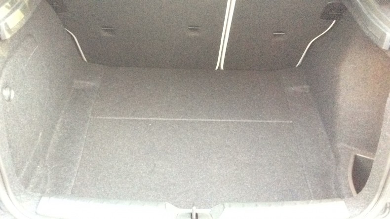 内装トランク