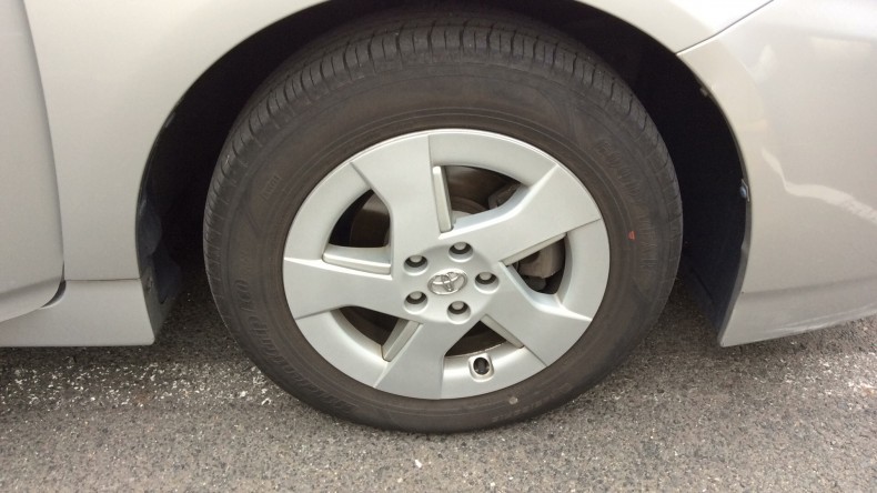 タイヤホイール前