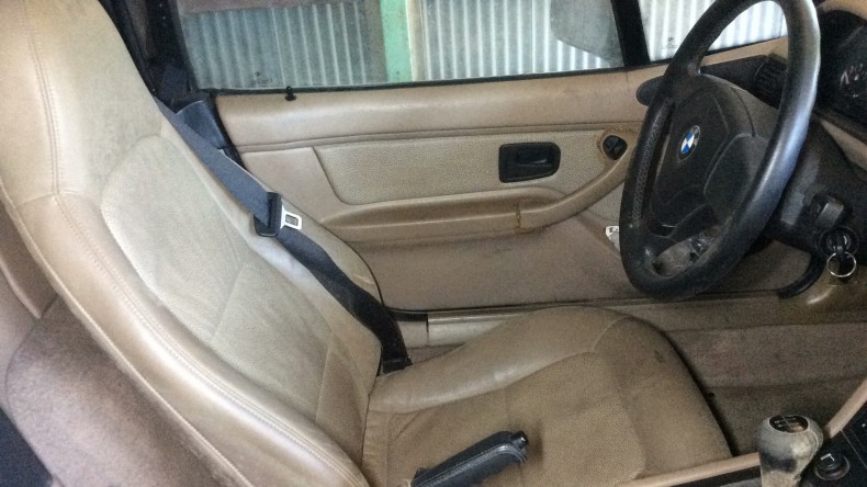 内装前方シート