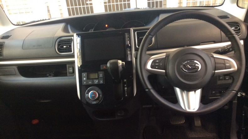 内装インパネ全体