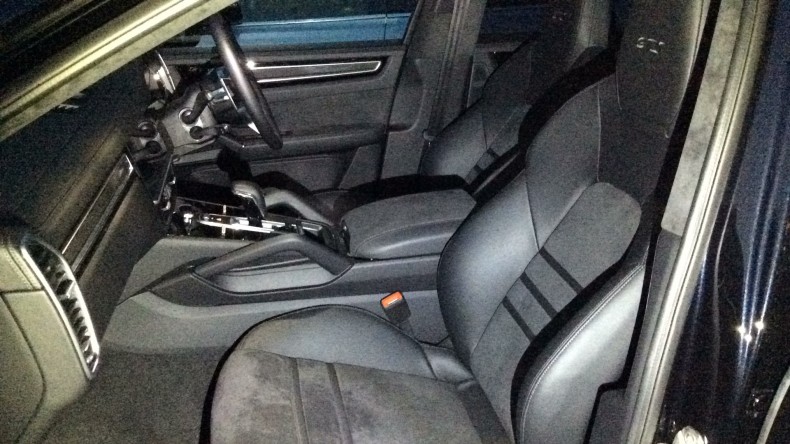 内装前方シート