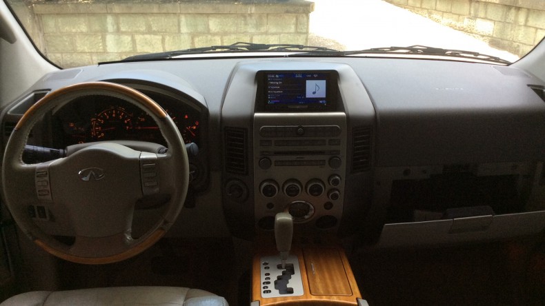 内装インパネ全体