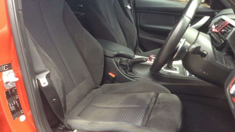 内装前方シート