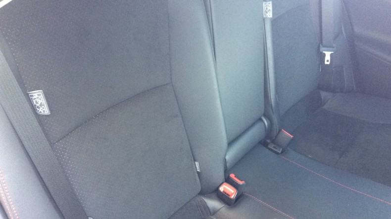 内装後方シート