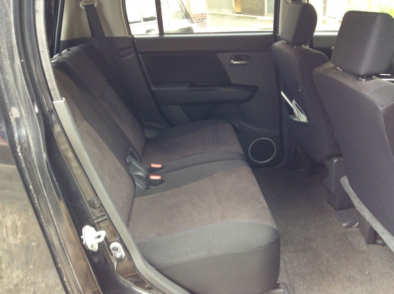 内装後方シート